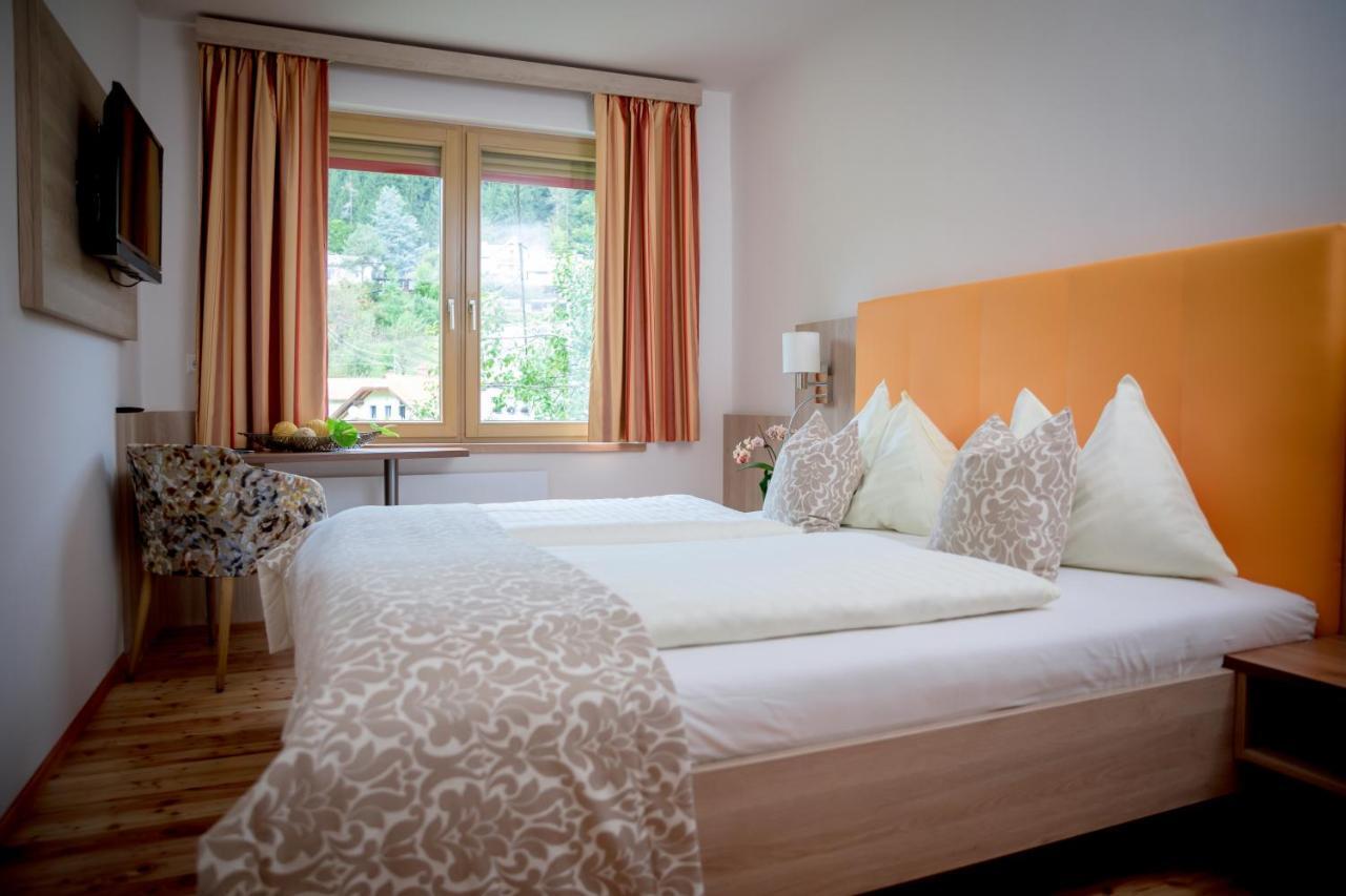 Hotel Restaurant Thadeushof Techelsberg Bagian luar foto